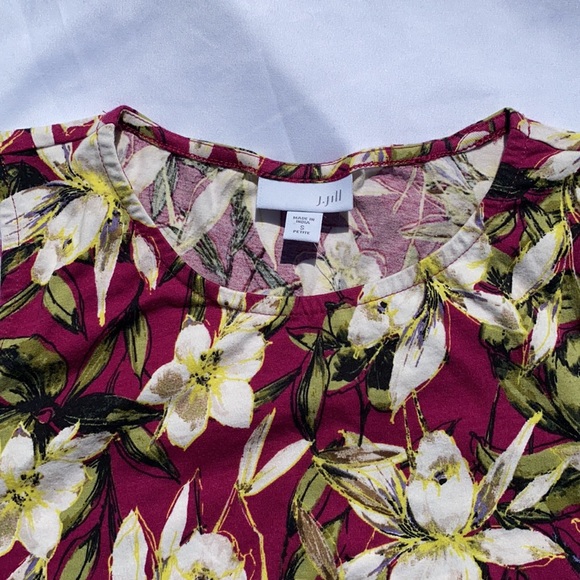 J. Jill Top Blouse Petite Floral White Ruched tank - Picture 3 of 5